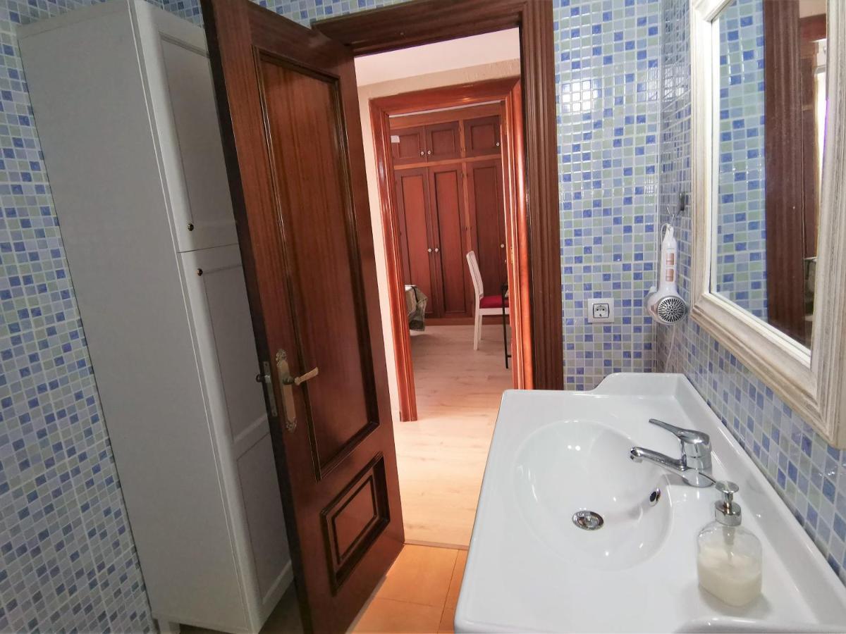 Torre Del Carmen Malaga Apartment Exterior photo