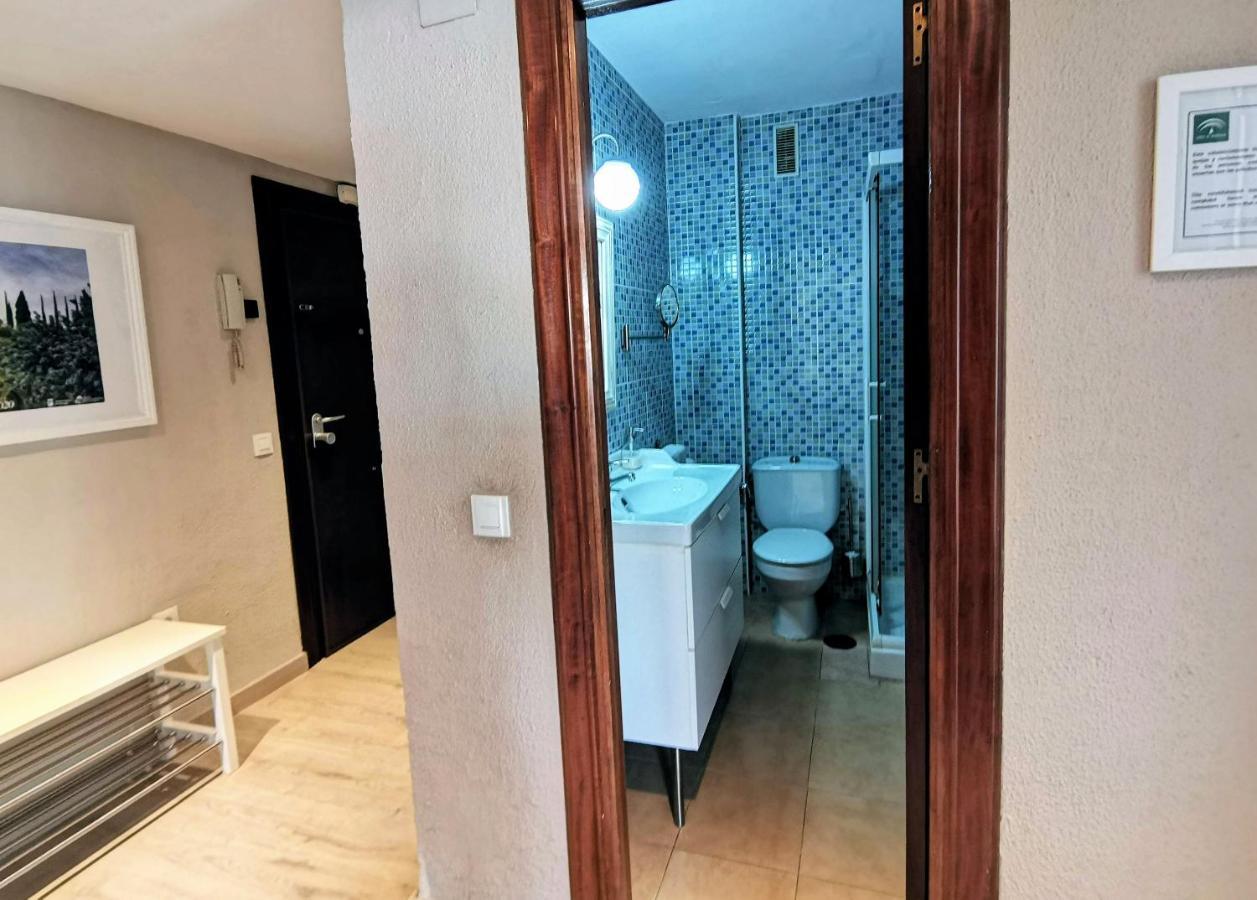 Torre Del Carmen Malaga Apartment Exterior photo
