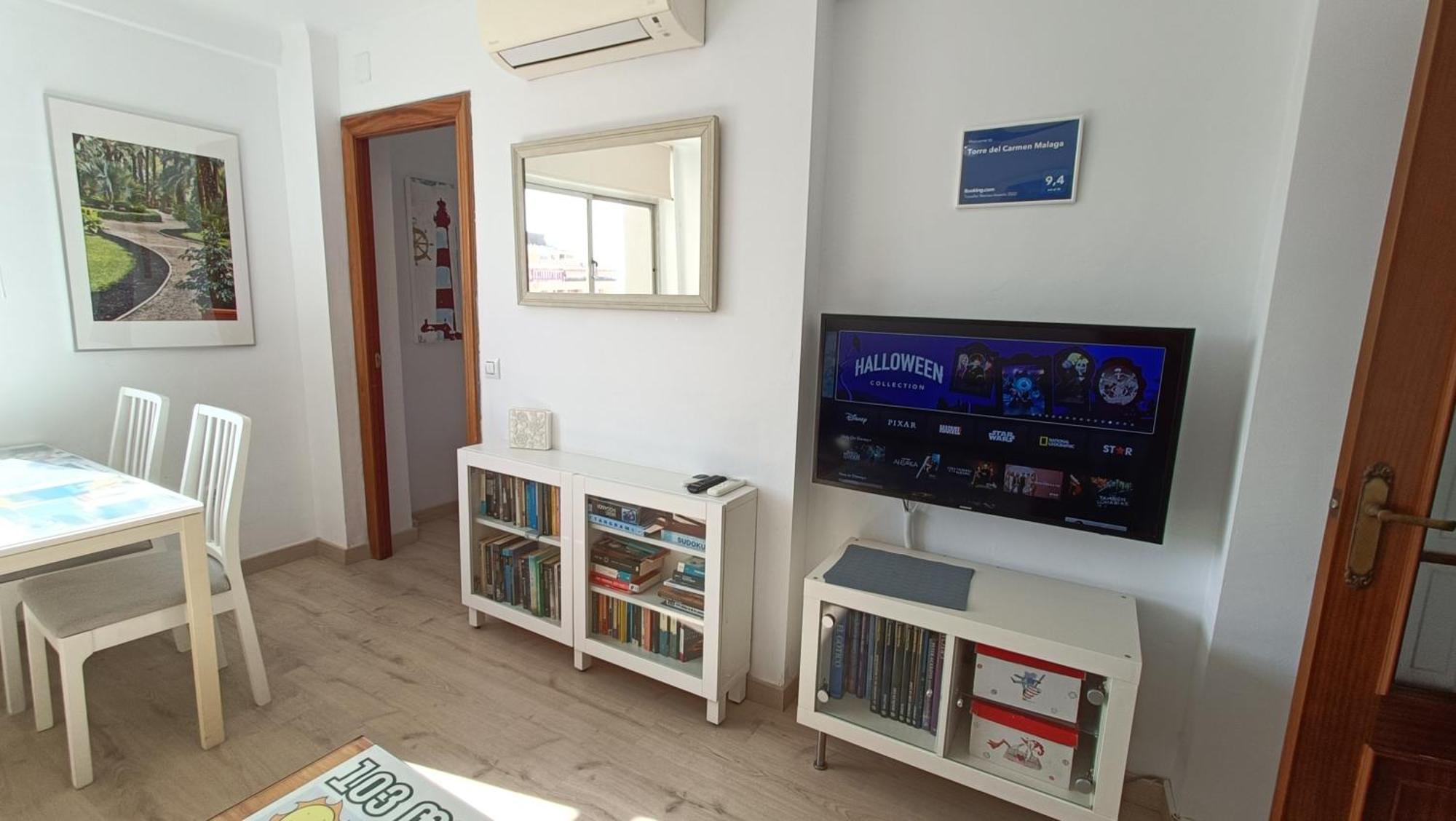 Torre Del Carmen Malaga Apartment Exterior photo