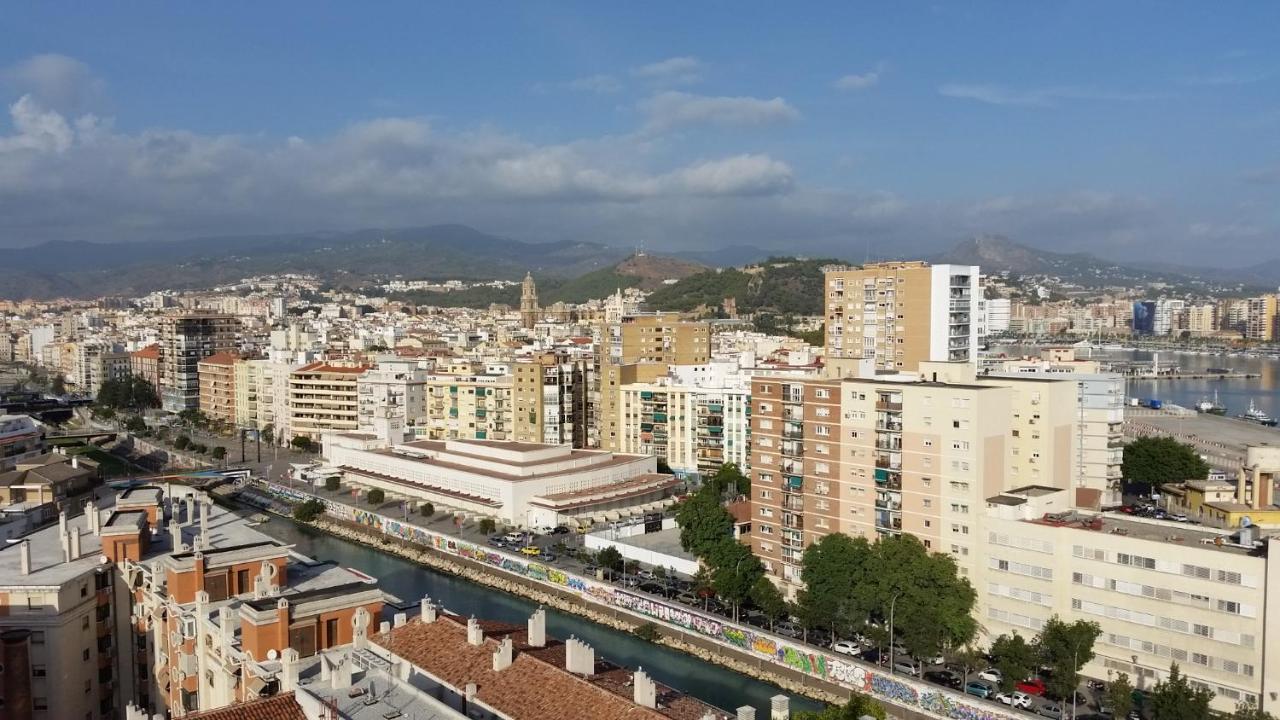 Torre Del Carmen Malaga Apartment Exterior photo